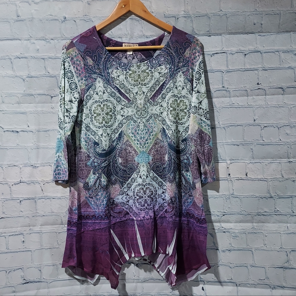 One World Womens Medium Artsey Boho Hippie All Over Print Art To Wear Shark Hem